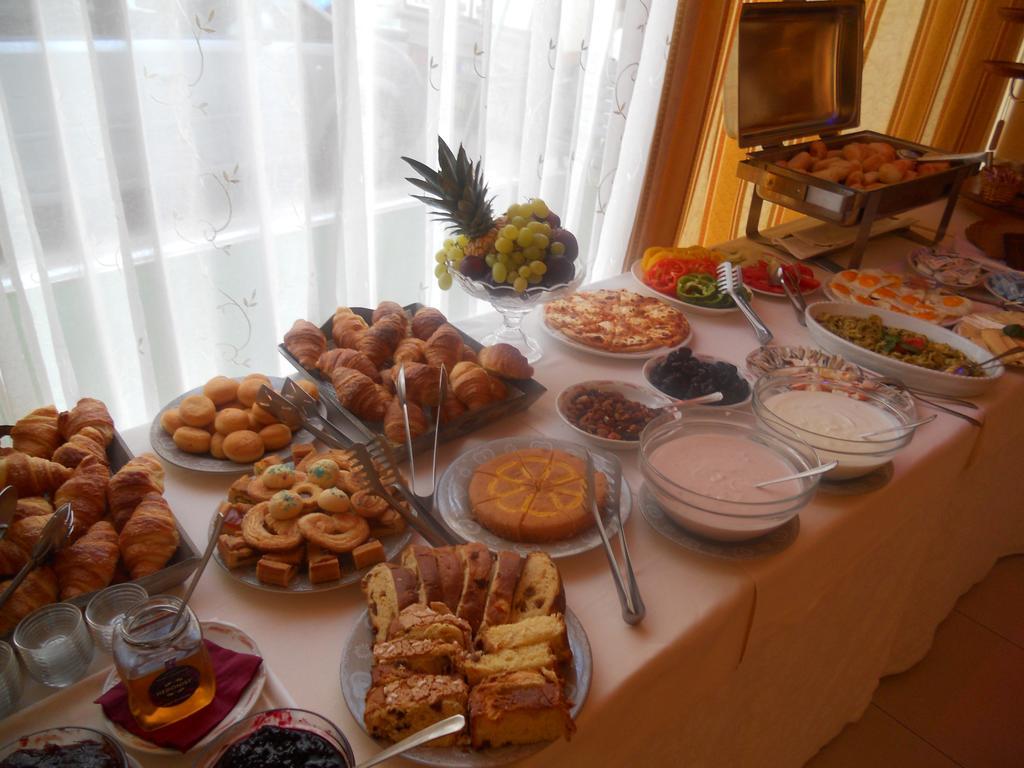 Primavera Hotel 3*